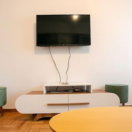 Stylish And Comfortable Apartment Афины Экстерьер фото