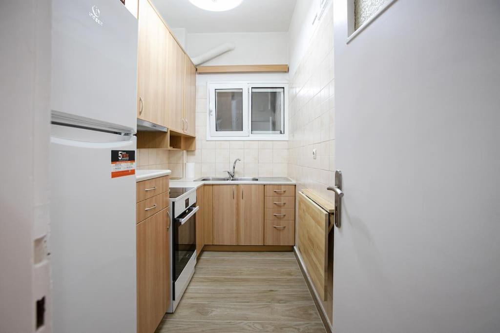 Stylish And Comfortable Apartment Афины Экстерьер фото